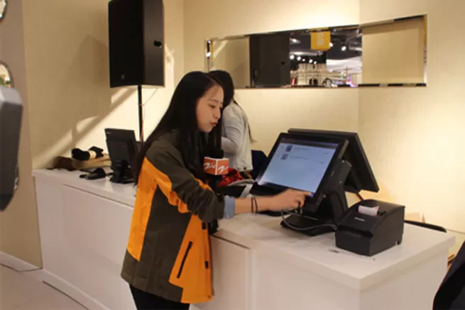 rfid brings light to one of the biggest department stores intime 5